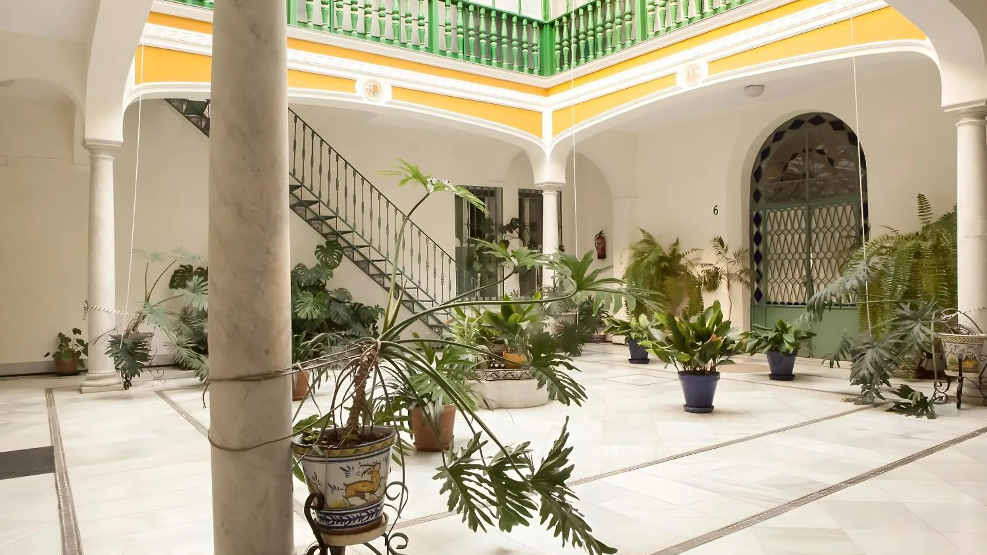 Apartment Romantico, Tranquilo, Centrico Seville